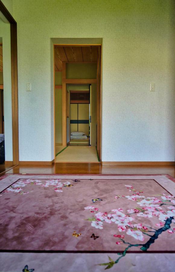 富士の樱house 宝栄 Villa Fujikawaguchiko Exterior photo